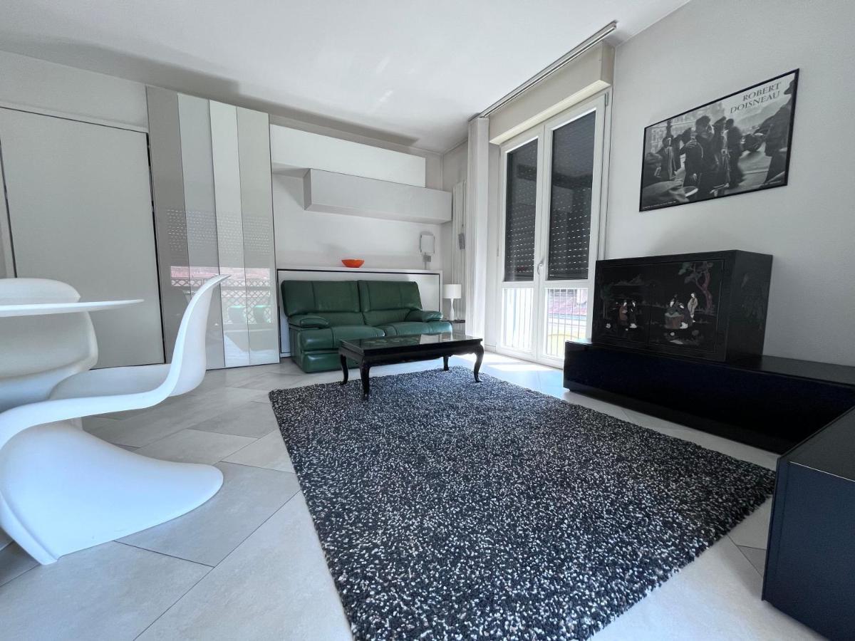 Villa Fenix Milano Luaran gambar